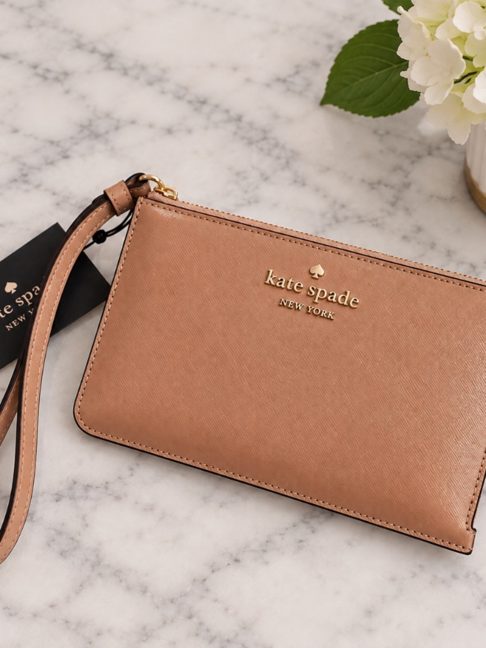 Kate Spade Tan Saffiano Wristlet Clutch – New With Tags